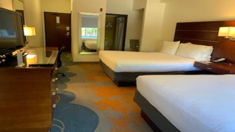 Holiday Inn Express & Suites - Dallas Park Central Northeast By Ihg Exterior photo